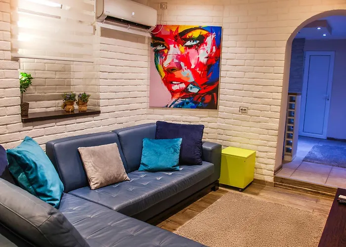 Colorway Apartment
